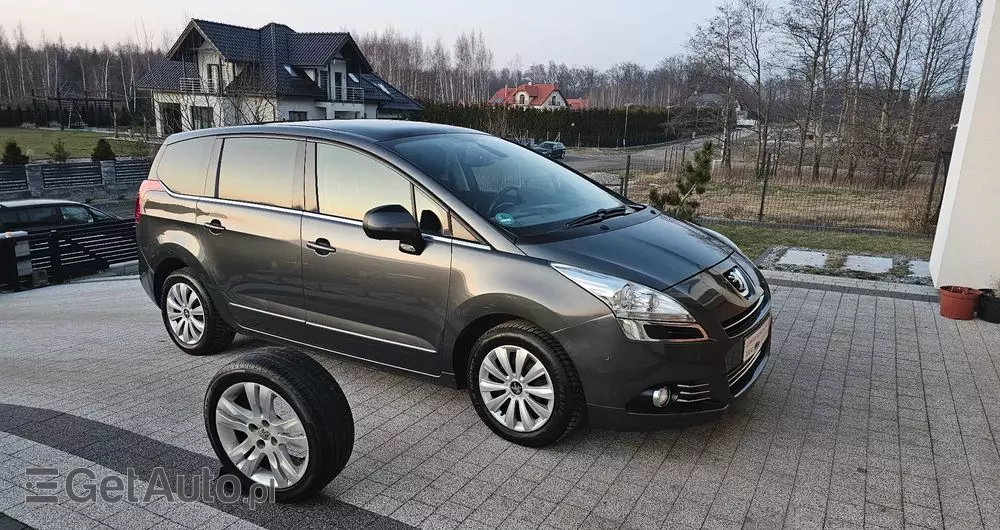 PEUGEOT 5008 2.0 HDi Allure 7os