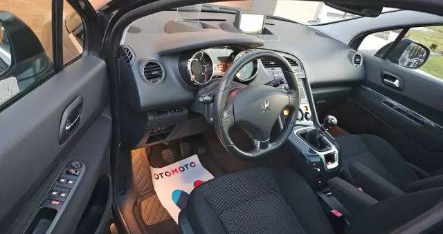 PEUGEOT 5008 2.0 HDi Allure 7os