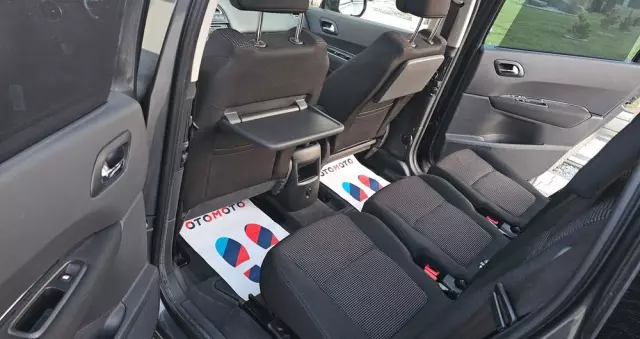 PEUGEOT 5008 2.0 HDi Allure 7os