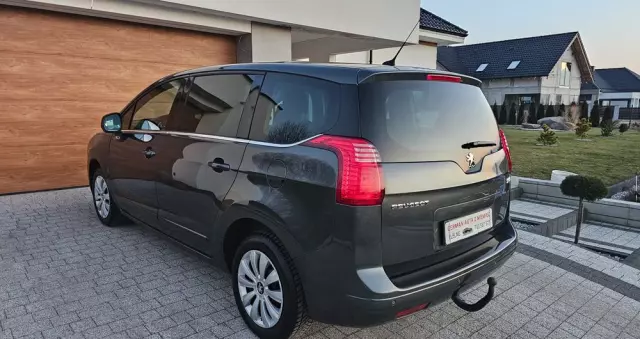PEUGEOT 5008 2.0 HDi Allure 7os