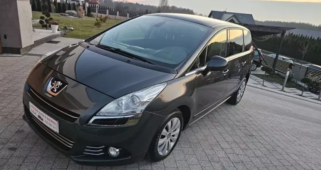 PEUGEOT 5008 2.0 HDi Allure 7os