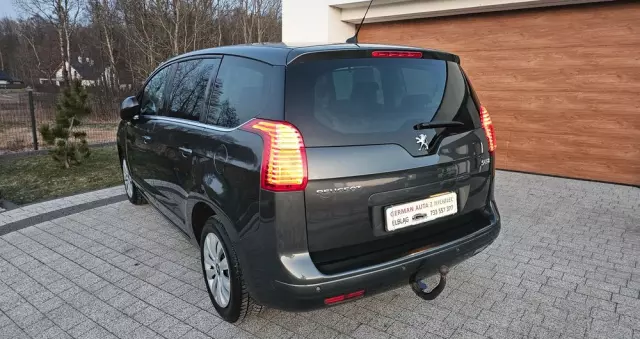 PEUGEOT 5008 2.0 HDi Allure 7os