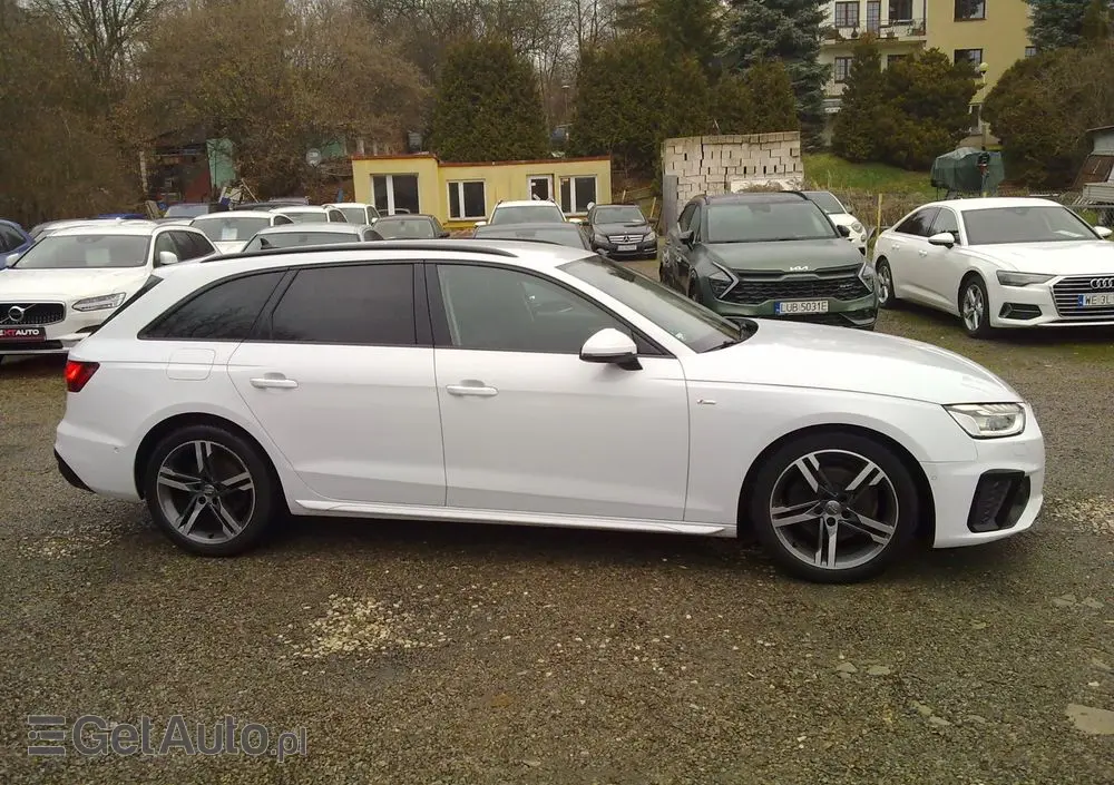 AUDI A4 Avant 35 TDI S tronic