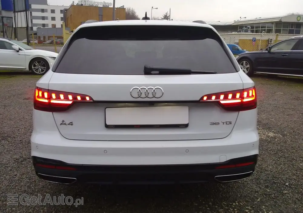 AUDI A4 Avant 35 TDI S tronic
