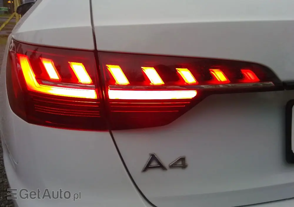 AUDI A4 Avant 35 TDI S tronic