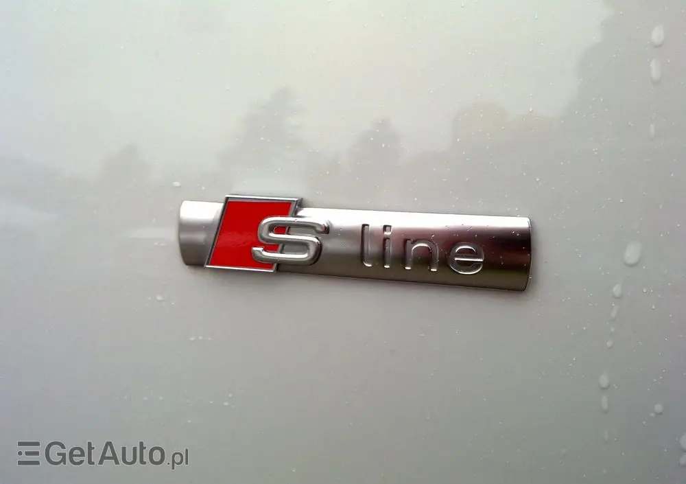 AUDI A4 Avant 35 TDI S tronic