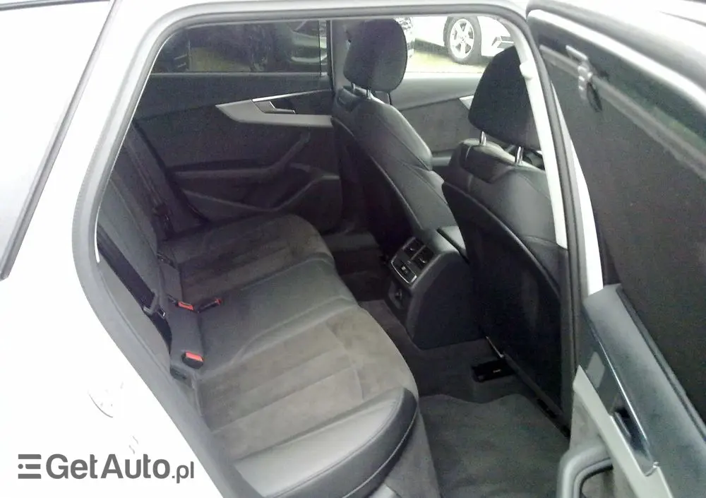 AUDI A4 Avant 35 TDI S tronic