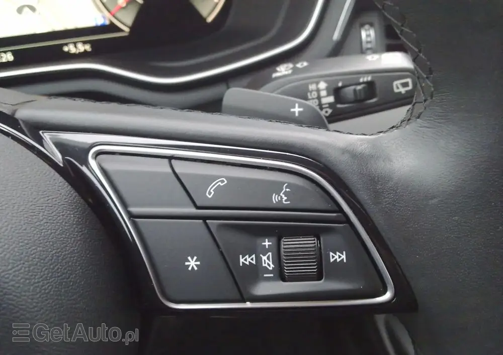 AUDI A4 Avant 35 TDI S tronic