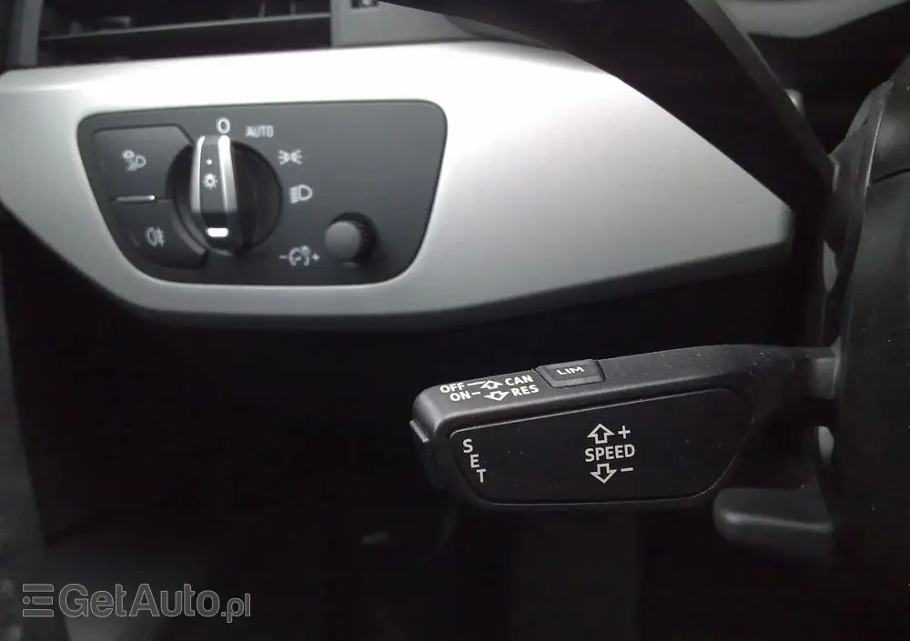 AUDI A4 Avant 35 TDI S tronic