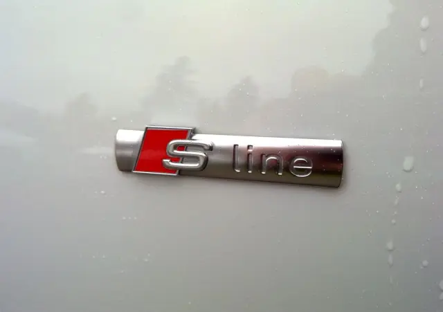 AUDI A4 Avant 35 TDI S tronic