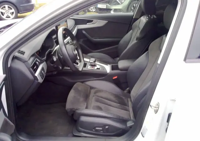 AUDI A4 Avant 35 TDI S tronic