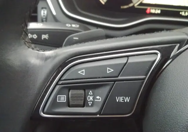 AUDI A4 Avant 35 TDI S tronic