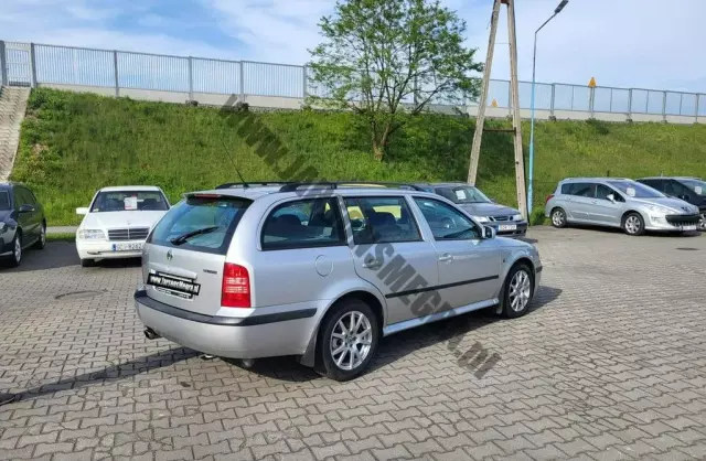 SKODA Octavia 
