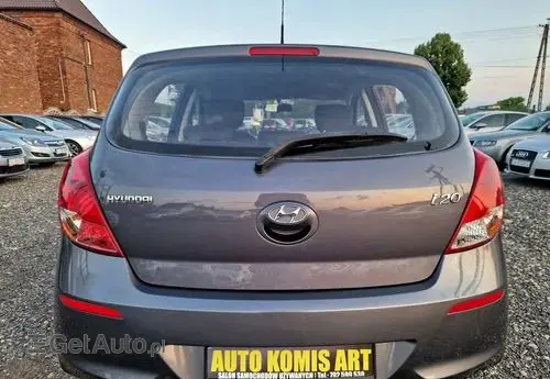 HYUNDAI I20 