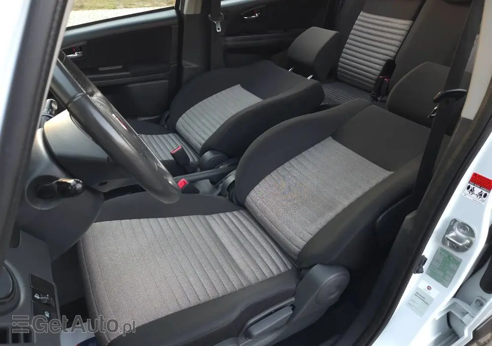 FIAT Sedici 1.6 16V 4x4 Dynamic