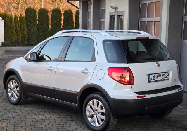 FIAT Sedici 1.6 16V 4x4 Dynamic