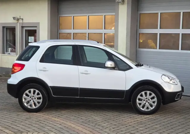 FIAT Sedici 1.6 16V 4x4 Dynamic
