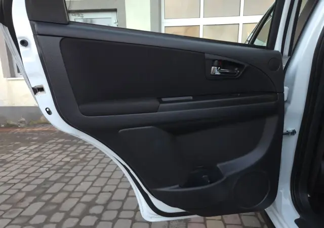 FIAT Sedici 1.6 16V 4x4 Dynamic