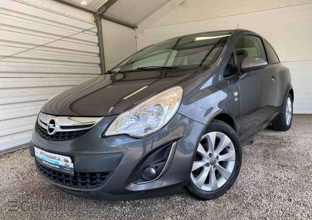 OPEL Corsa 1.2 16V Edition 150