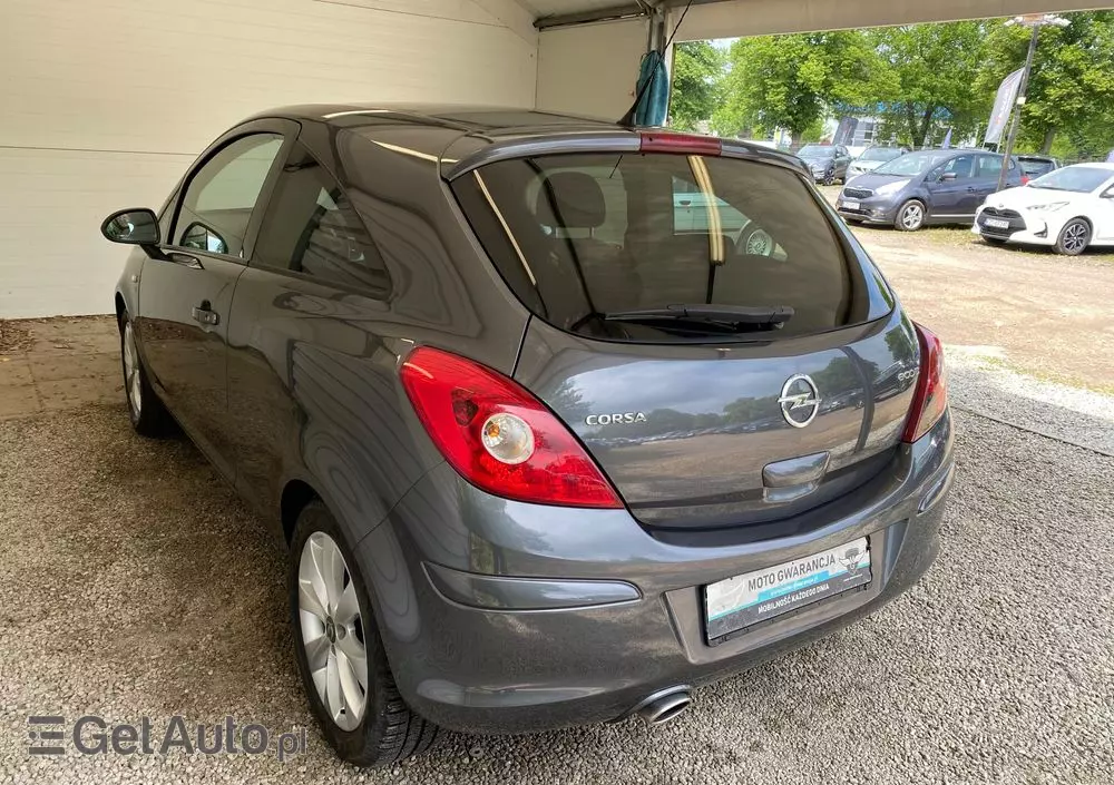 OPEL Corsa 1.2 16V Edition 150