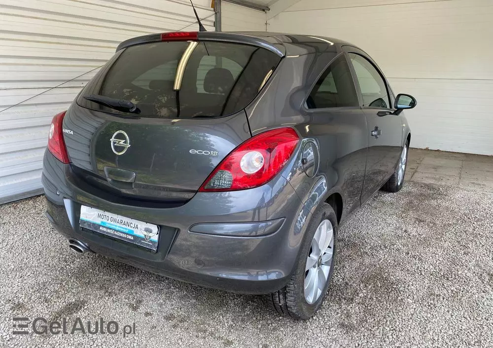 OPEL Corsa 1.2 16V Edition 150