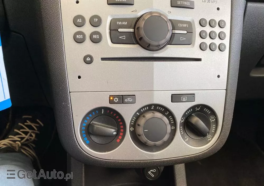 OPEL Corsa 1.2 16V Edition 150