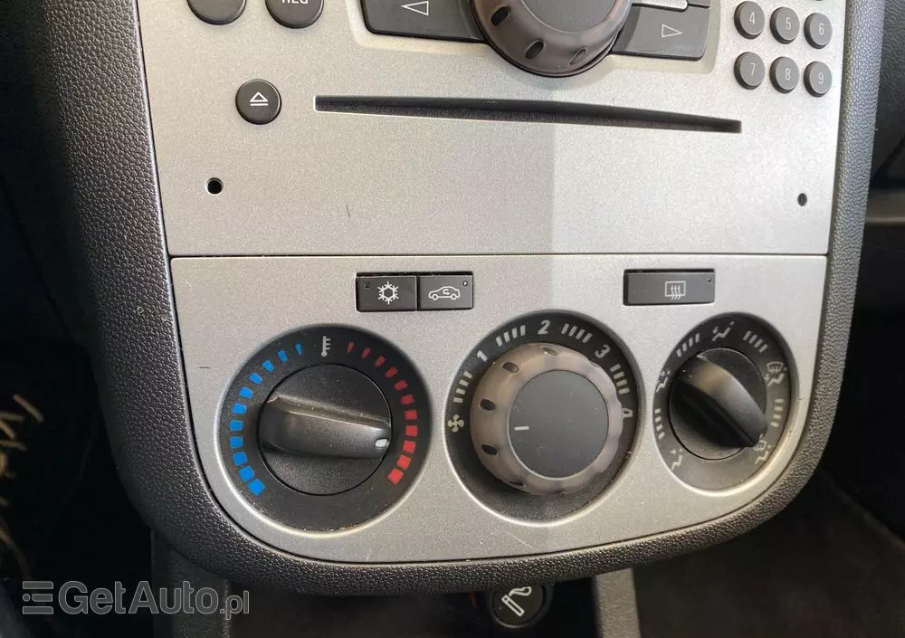 OPEL Corsa 1.2 16V Edition 150