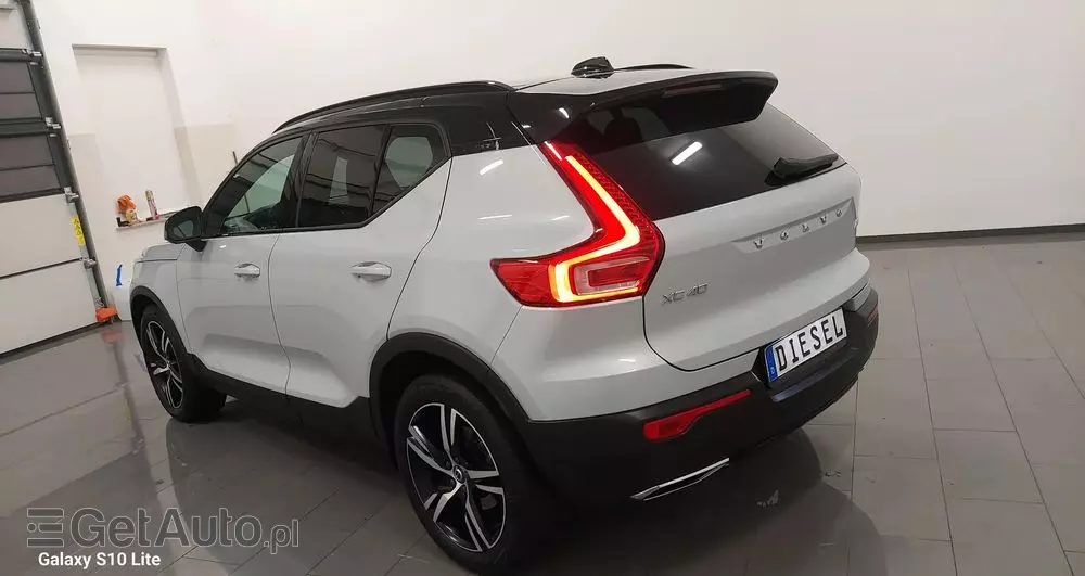 VOLVO XC 40 D3 SCR R-Design