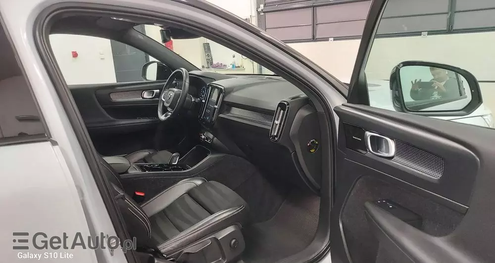 VOLVO XC 40 D3 SCR R-Design