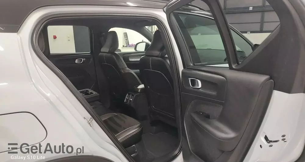 VOLVO XC 40 D3 SCR R-Design