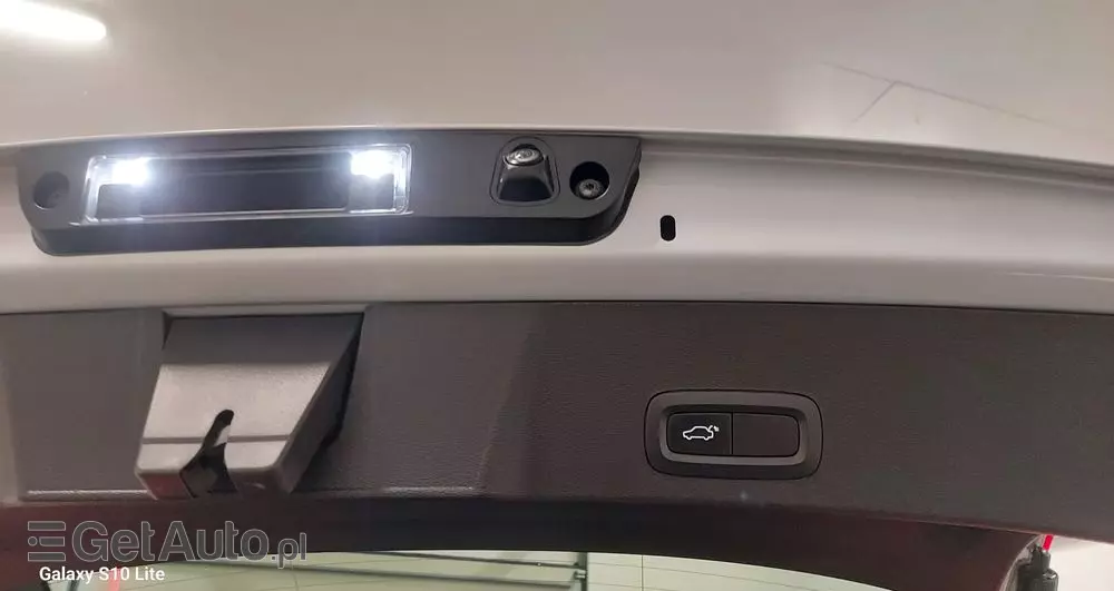 VOLVO XC 40 D3 SCR R-Design