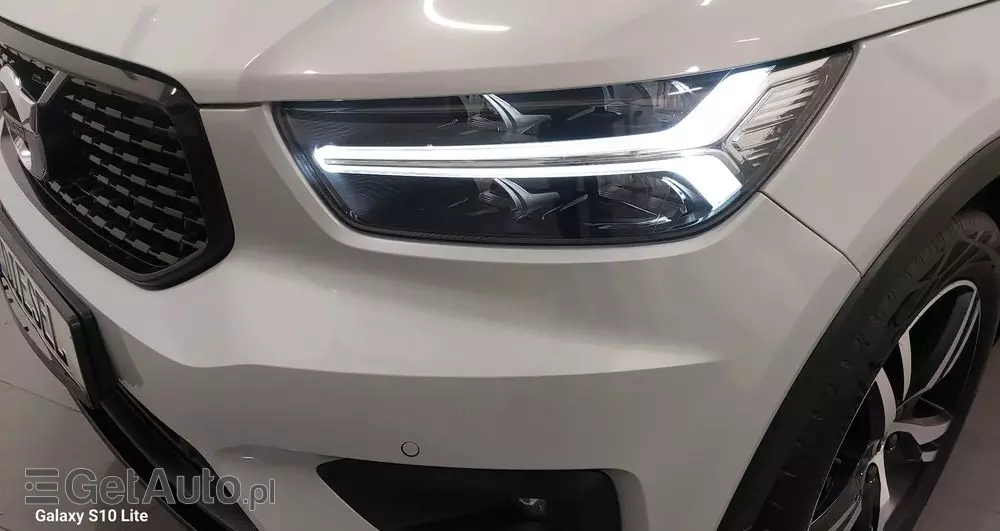 VOLVO XC 40 D3 SCR R-Design