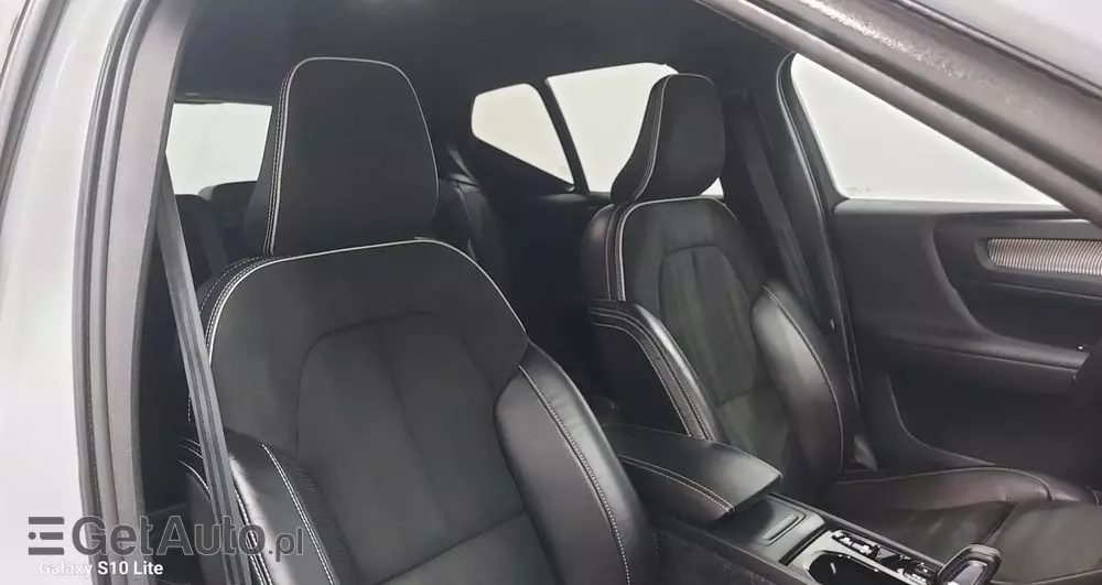 VOLVO XC 40 D3 SCR R-Design