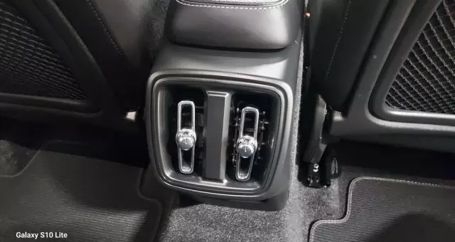 VOLVO XC 40 D3 SCR R-Design