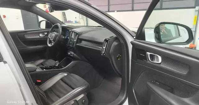 VOLVO XC 40 D3 SCR R-Design