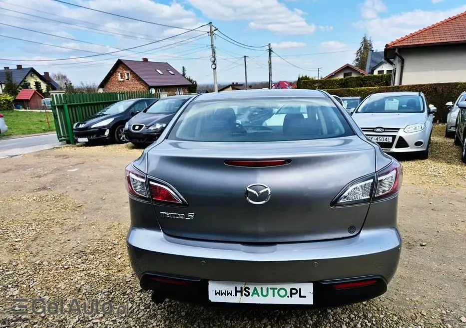 MAZDA 3 2.0 Exclusive +