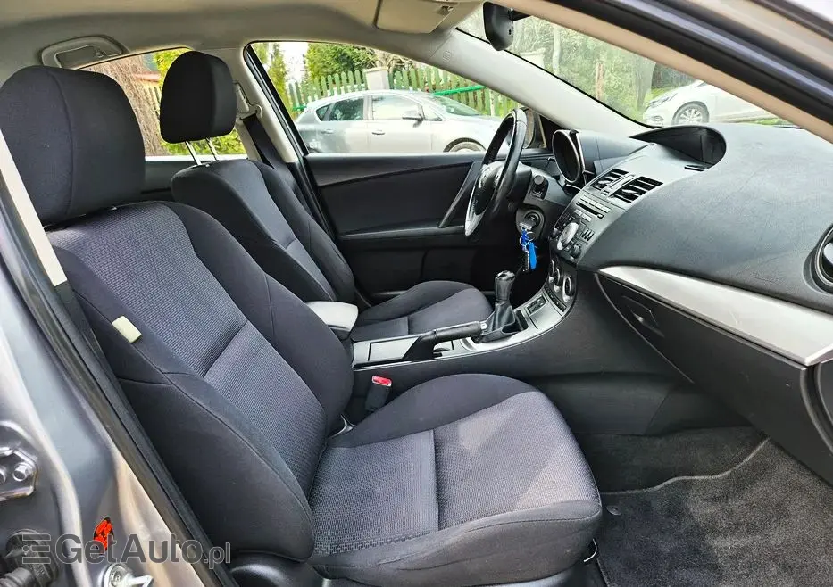 MAZDA 3 2.0 Exclusive +