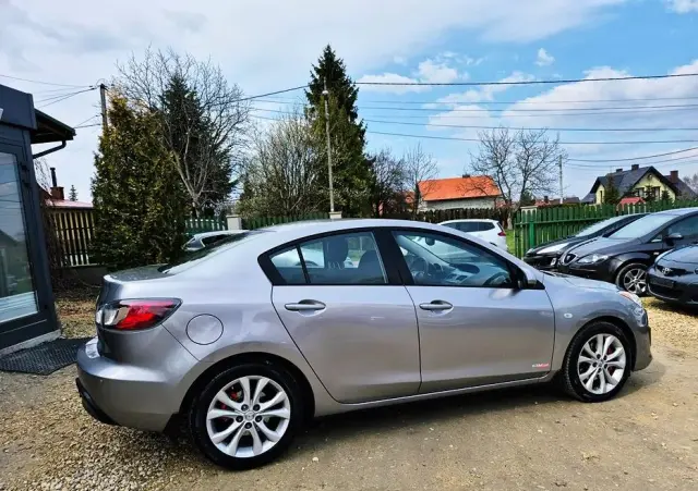 MAZDA 3 2.0 Exclusive +
