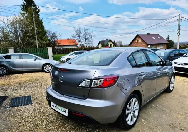 MAZDA 3 2.0 Exclusive +