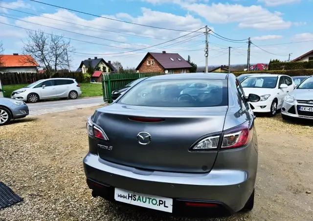MAZDA 3 2.0 Exclusive +