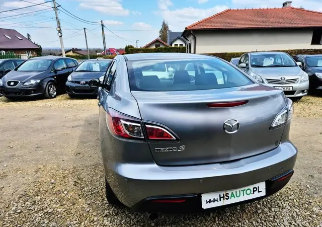 MAZDA 3 2.0 Exclusive +