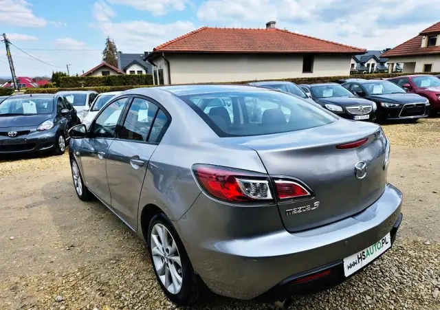 MAZDA 3 2.0 Exclusive +