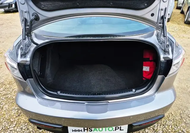 MAZDA 3 2.0 Exclusive +