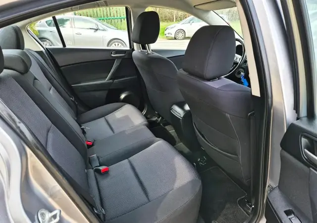 MAZDA 3 2.0 Exclusive +