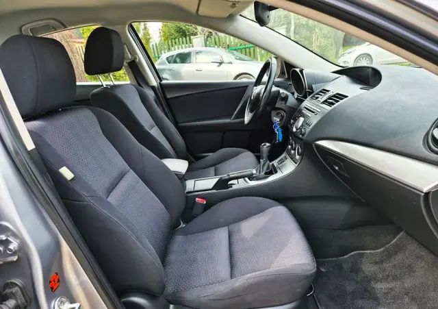 MAZDA 3 2.0 Exclusive +