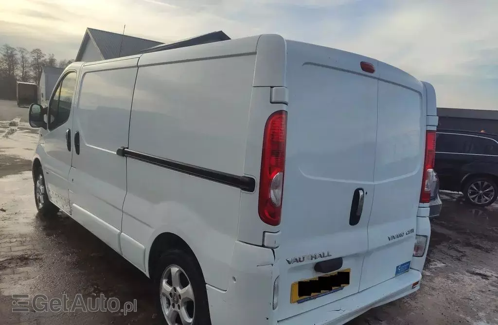 OPEL Vivaro 