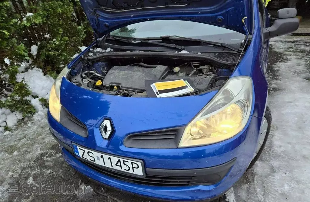 RENAULT Clio 
