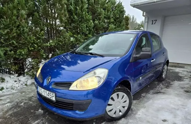 RENAULT Clio 