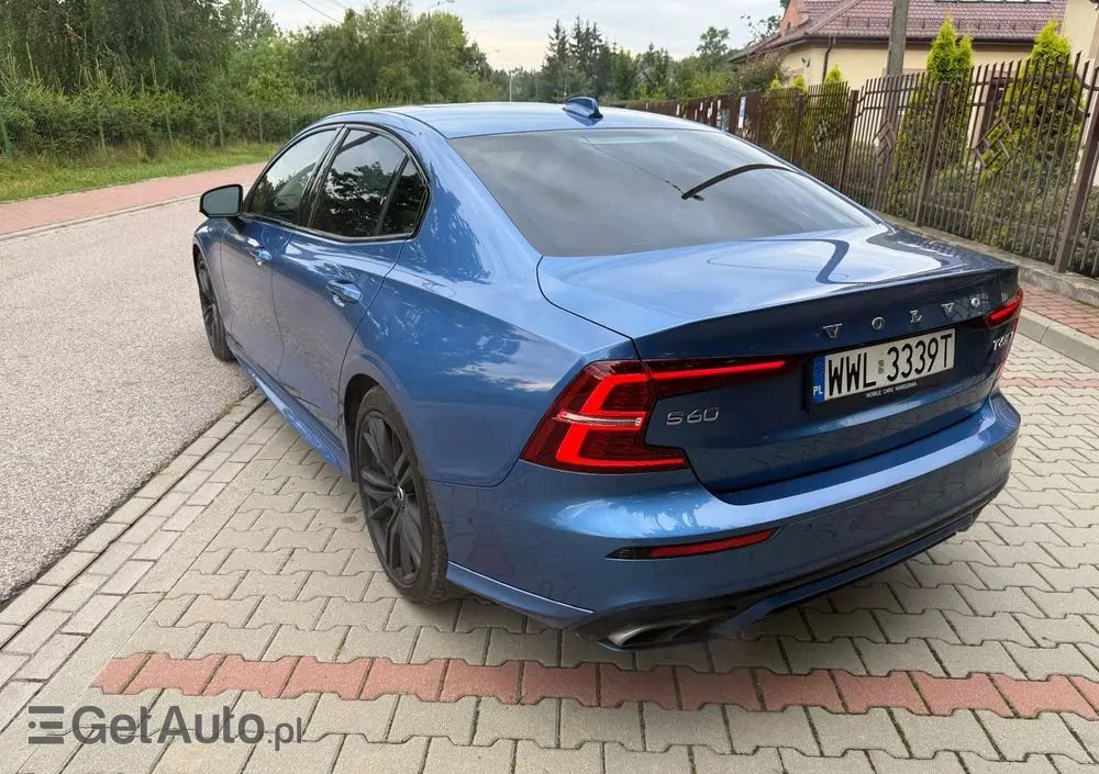 VOLVO S60 T6 AWD R-Design