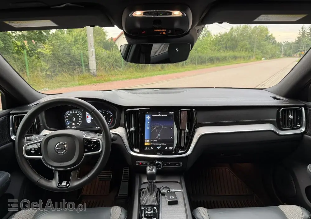 VOLVO S60 T6 AWD R-Design